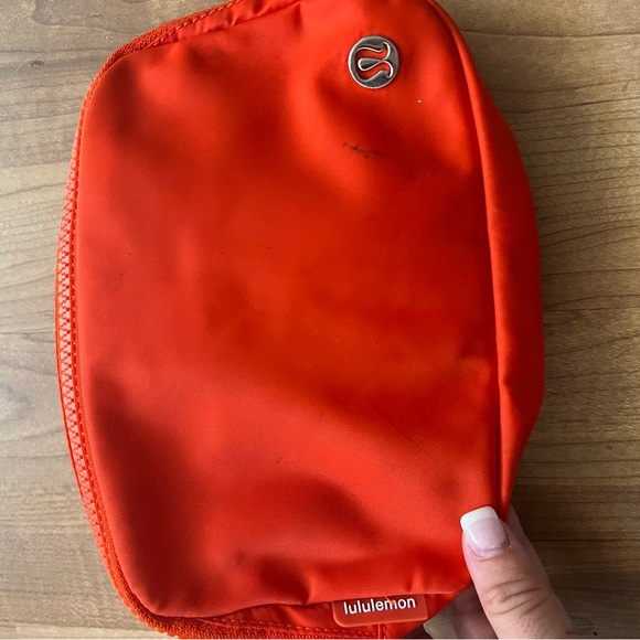 lululemon athletica Handbags - Lululemon everywhere belt bag solar/orange